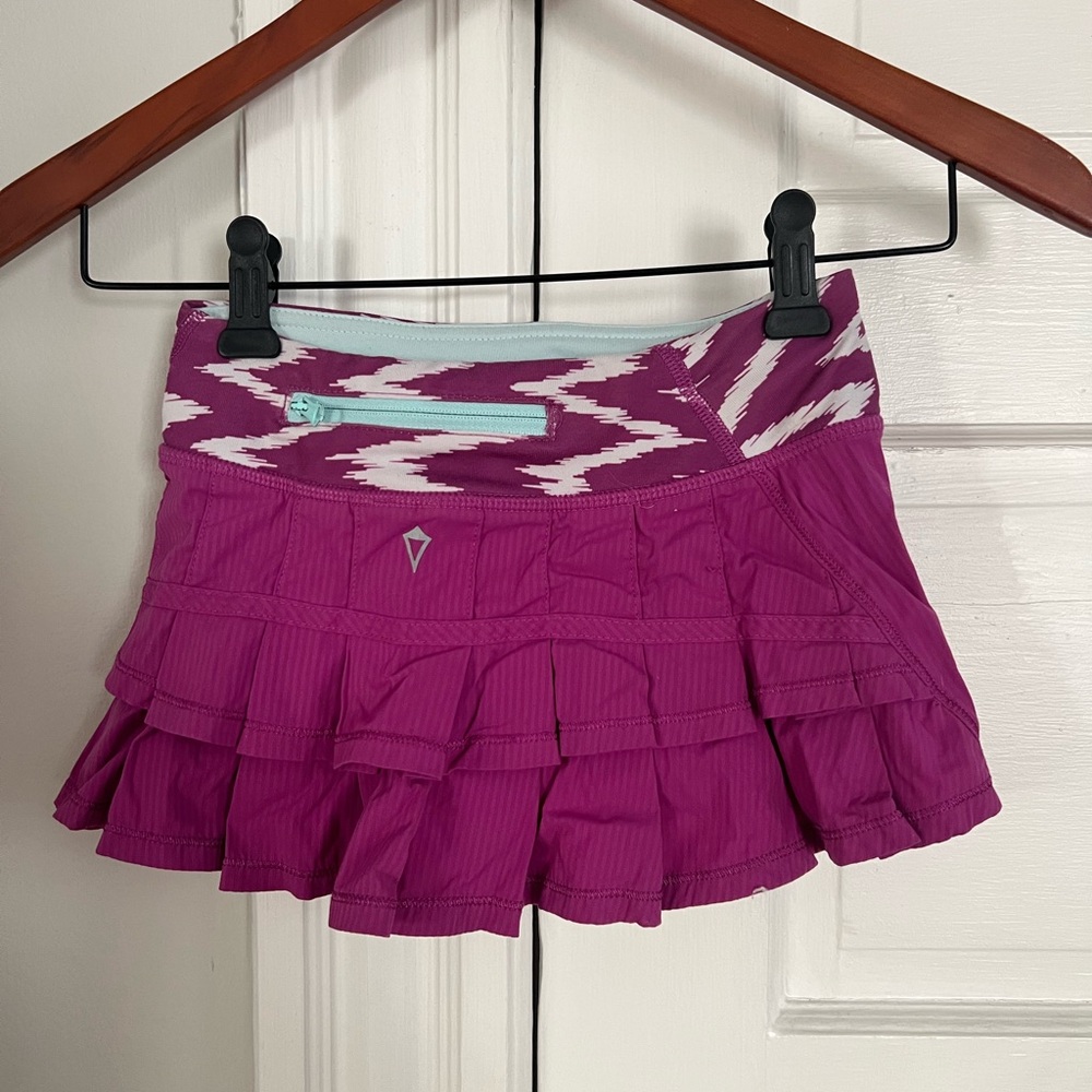 Adorable Ivivva by Lululemon girls skort